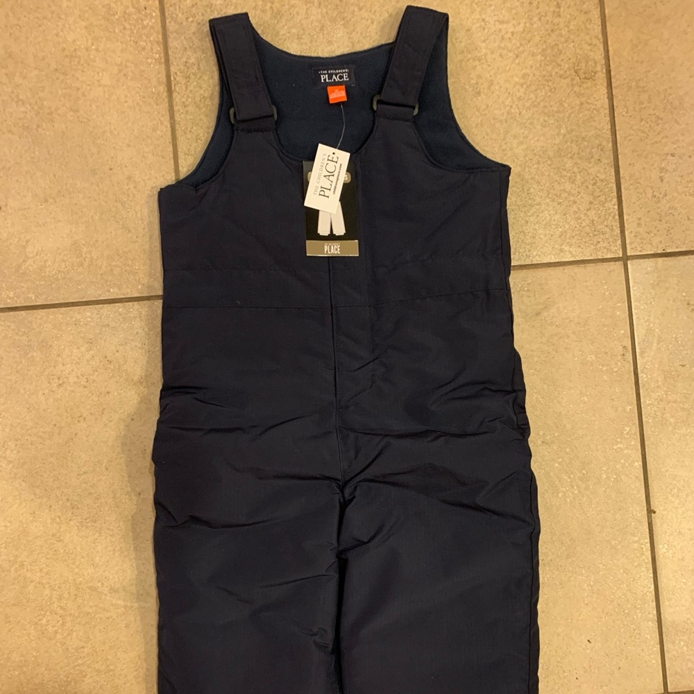 Brand new with tags The Children’s Place dark blue snowsuit size 4T